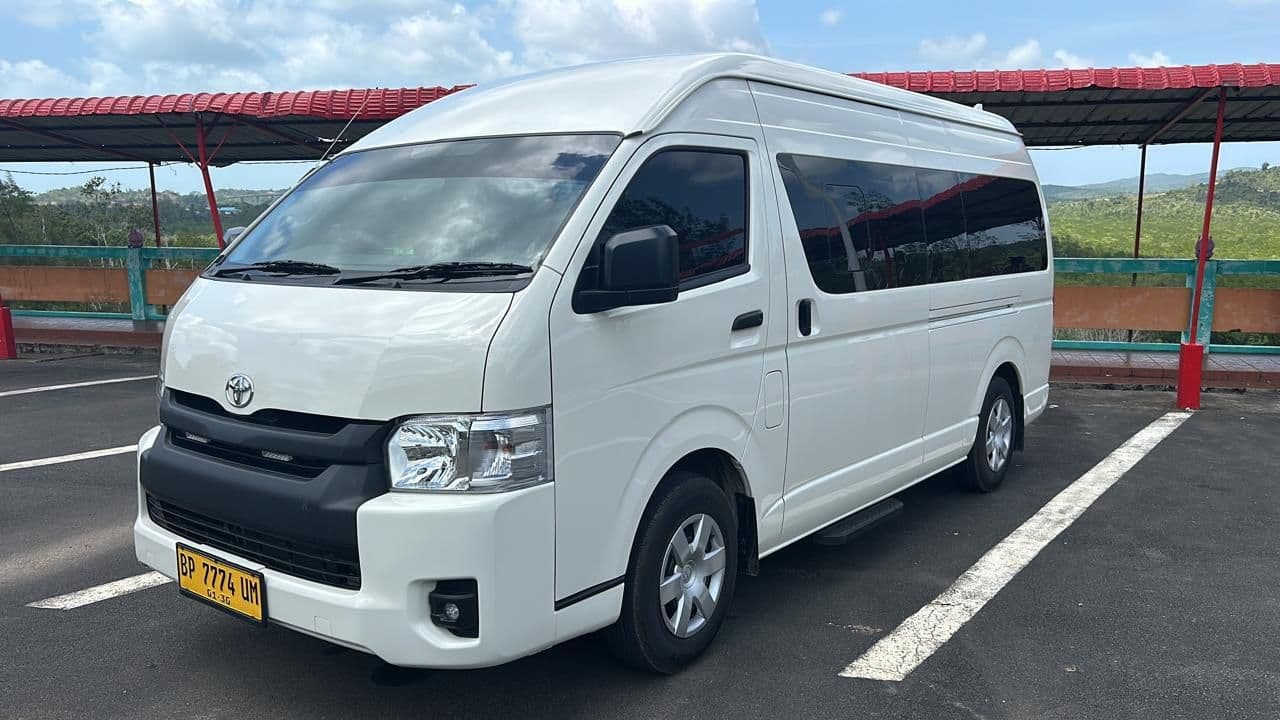 Van / Hiace